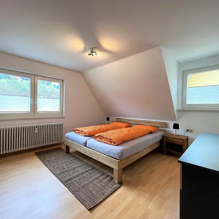 Ferienwohnung Kinzigblick - Balkon - Fuer Kinder - Mit Bettwaesche & Handtuecher Apartment *