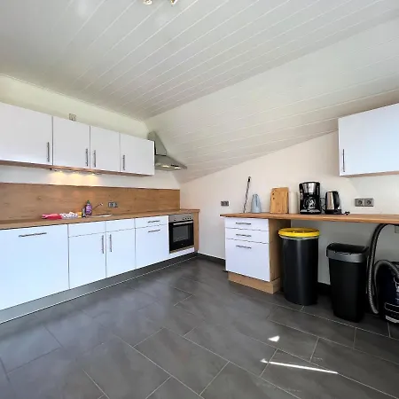 Ferienwohnung Kinzigblick - Balkon - Fuer Kinder - Mit Bettwaesche & Handtuecher Schenkenzell