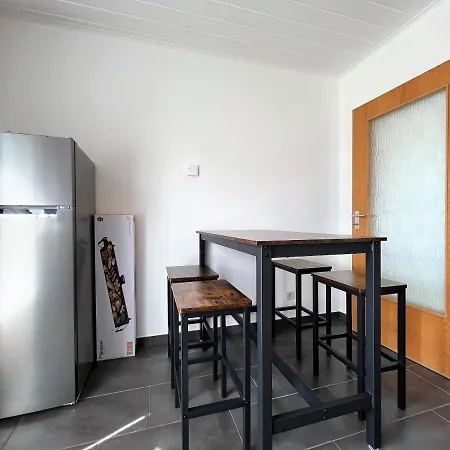 Apartment Ferienwohnung Kinzigblick - Balkon - Fuer Kinder - Mit Bettwaesche & Handtuecher *